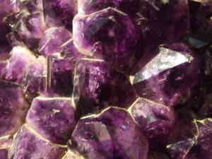9 - Benefits of Amethyst Gemstone